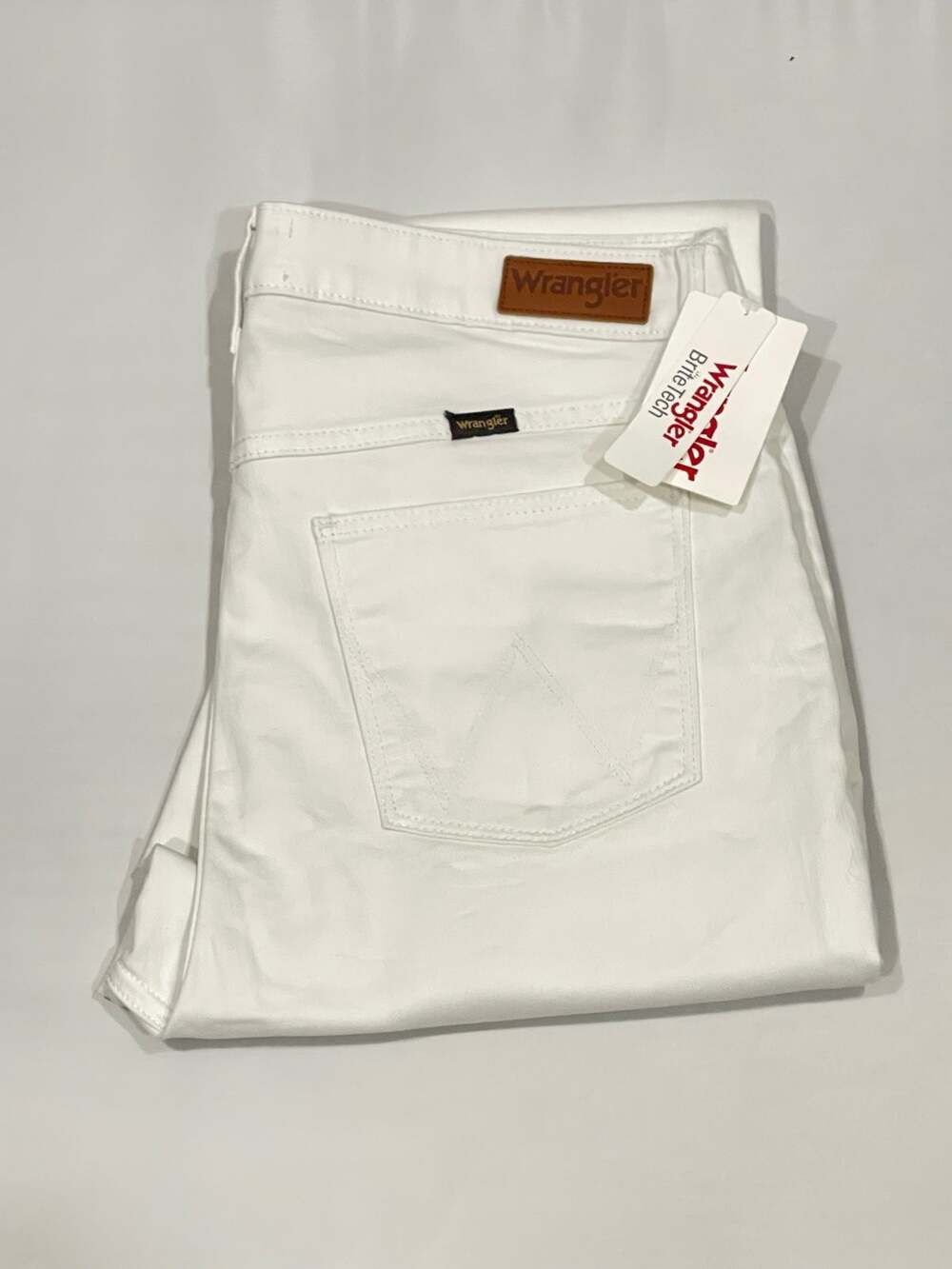 NWT WRANGLER Bright Tech Skinny Jeans White Size 14